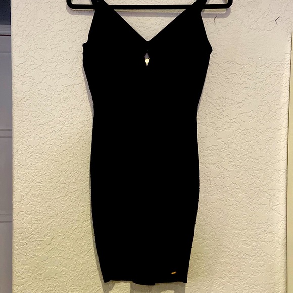 Guess dress - Picture 1 of 6